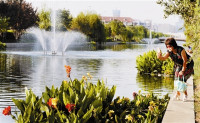 天津开展水环境专项治理 曝气喷泉给河道增颜值